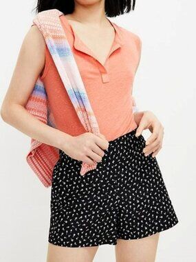 LOFT NWT Riviera Rose Print Shorts size 6